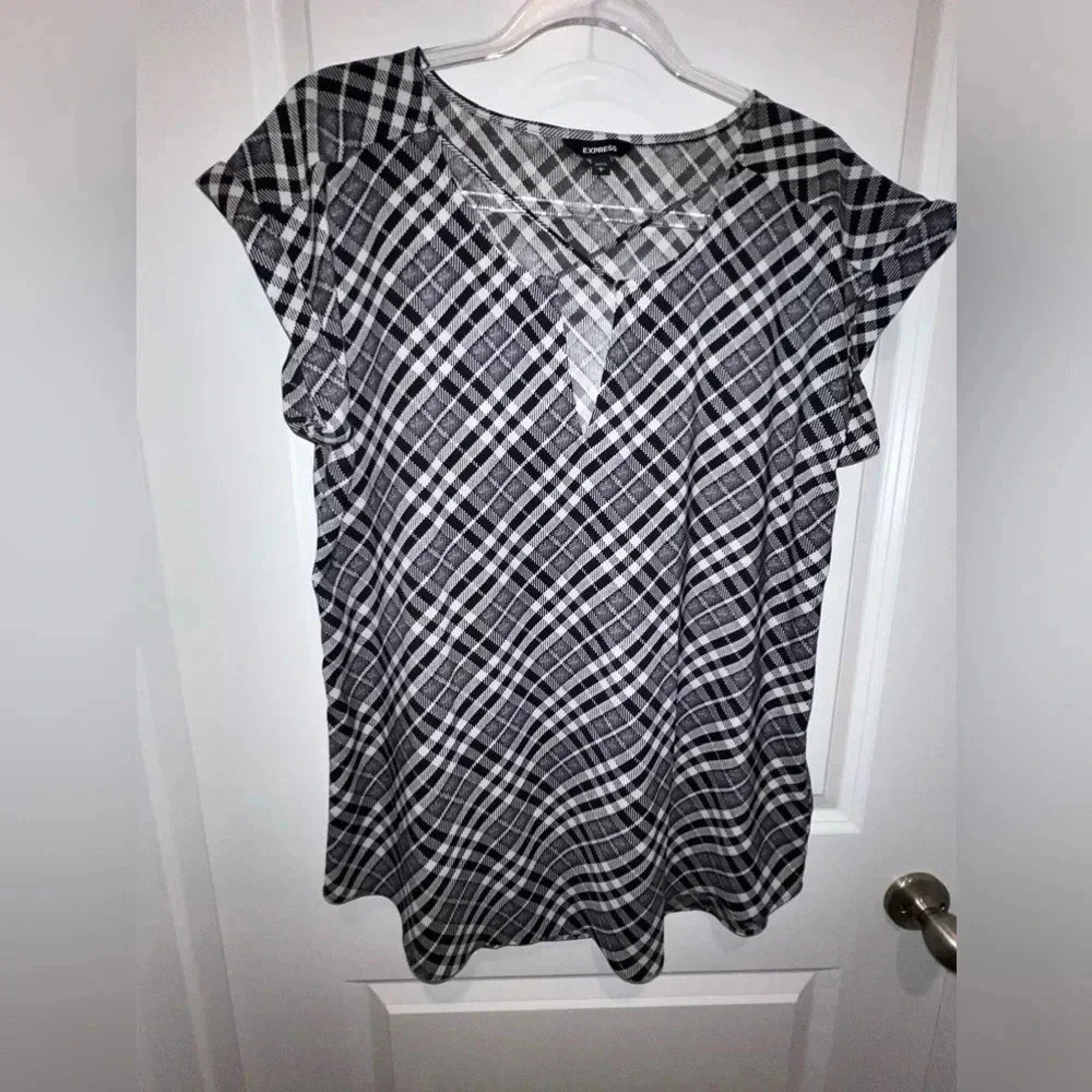 Express Black and White Short Sleeve Blouse